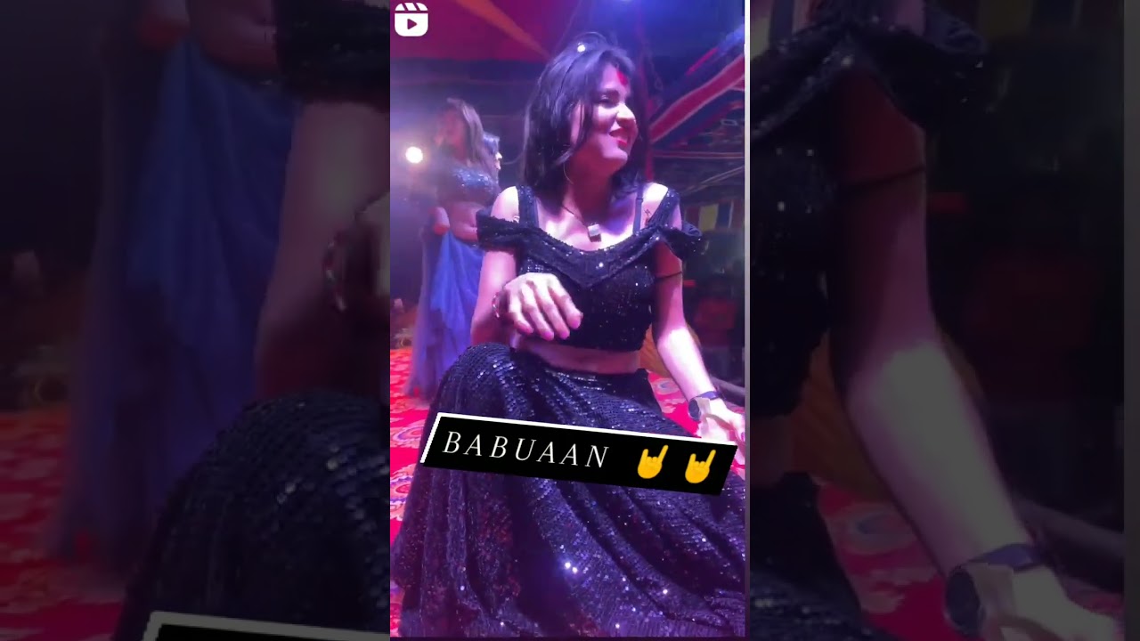 mahi manisha staj show babuaan song 😘😘😘babuaan band hola