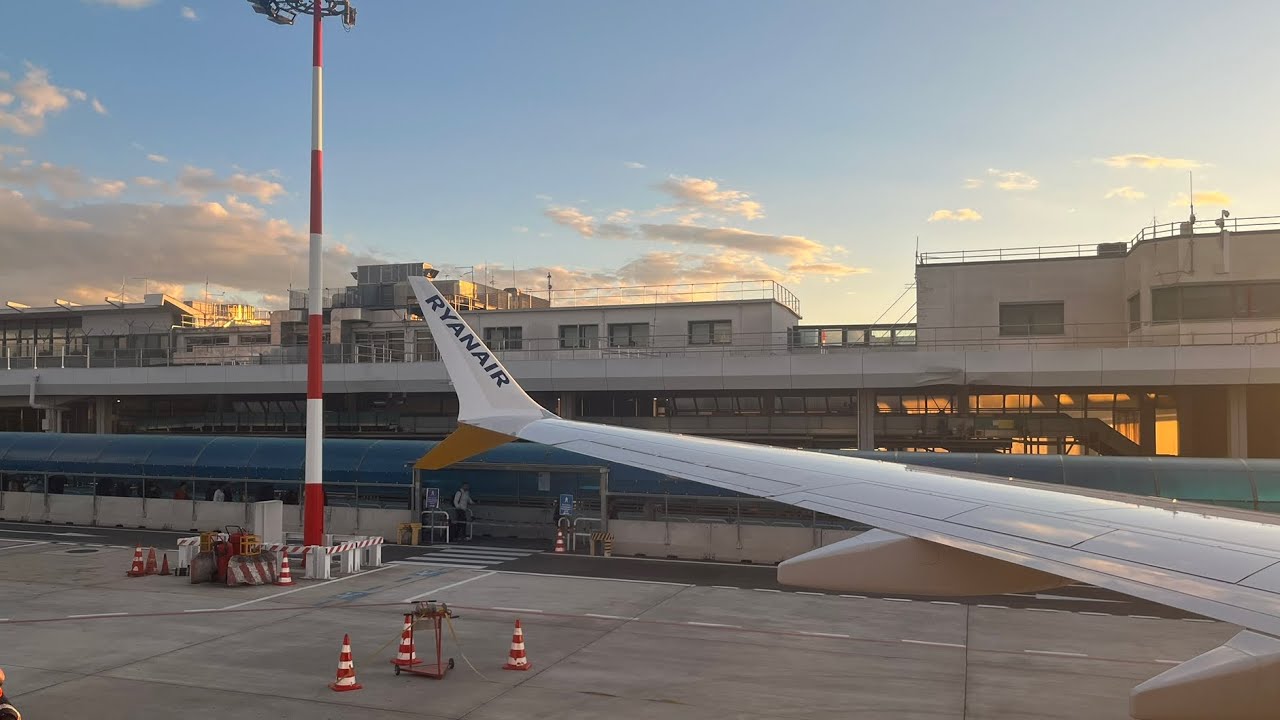 LANDING IN ROME CIAMPINO WITH RYANAIR! | EI-HMT | TTP