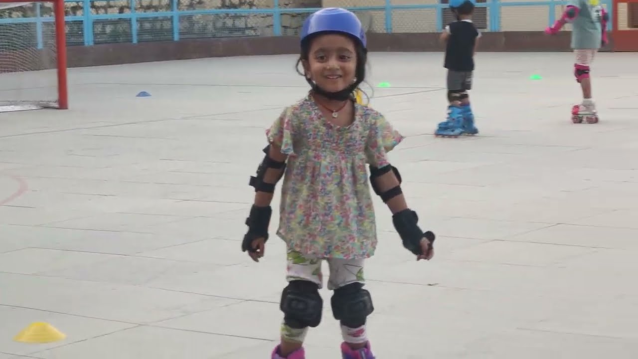 OMG 😱 😳 Myra speed skating practice 👍## 194day skating 👍 myrasistaer ♥️#new video don't miss 😱😂