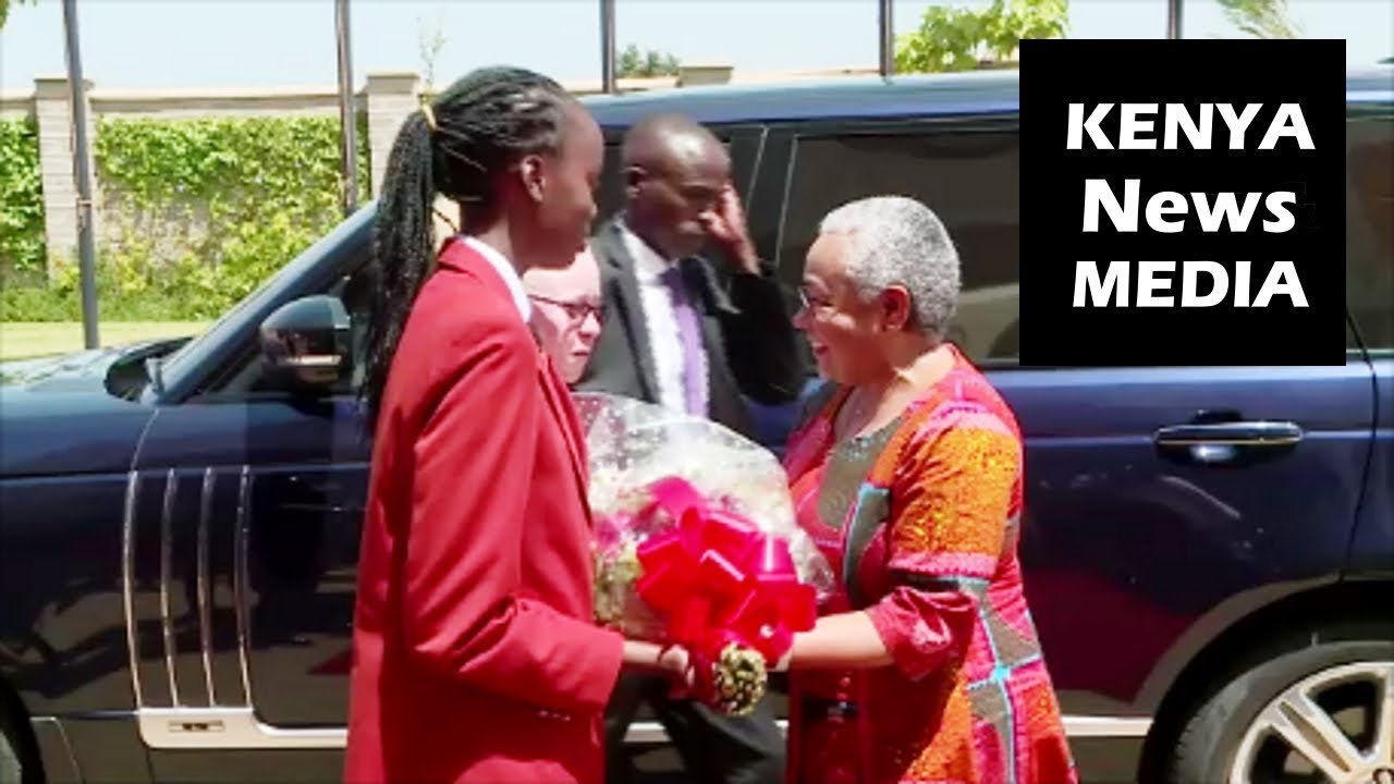 MARGARET KENYATTA ARRIVAL AT BROOKHOUSE TO OPEN LIBRARY AND RESOURCE!!!