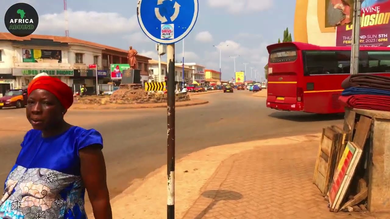Taking A Walk In Ghana, Sunyani ( in 4k Full HD) Exploring Ghana Along The Highway