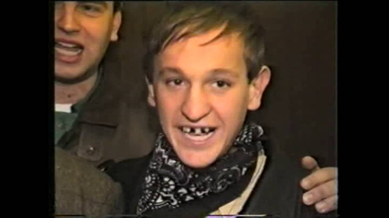 Ekipa Mujs vs Vrbica (Dugi Rat)  [Božićno - novogodišnji malonogometni turnir Sinj 1990.]