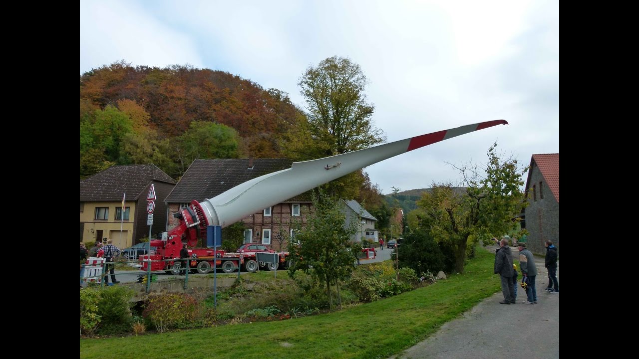 Schwertransport Windrad-Rotorblatt mit Flügel-Transport-Vorrichtung FTV 300 - Kalletal 31.10.2016