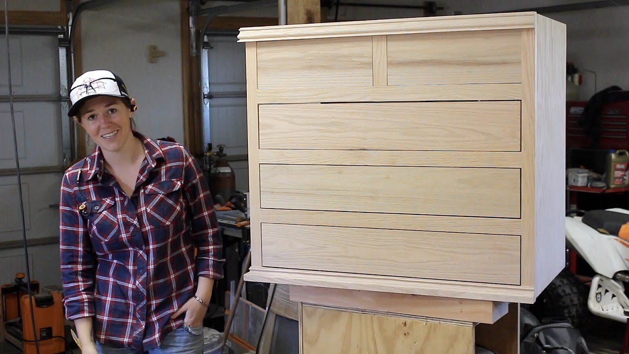 Building a Bathroom Vanity With Drawers