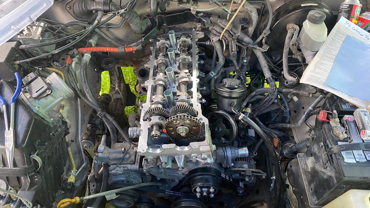 TOYOTA TACOMA 3RZ CYLINDER HEAD INSTALL | FIRST TIME DIY