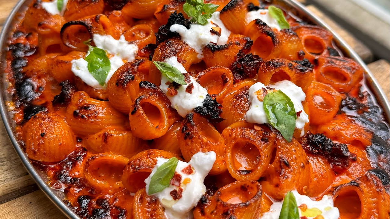 Baked Vodka Pasta, N’duja, Stracciatella - the ultimate pasta bake 🔥