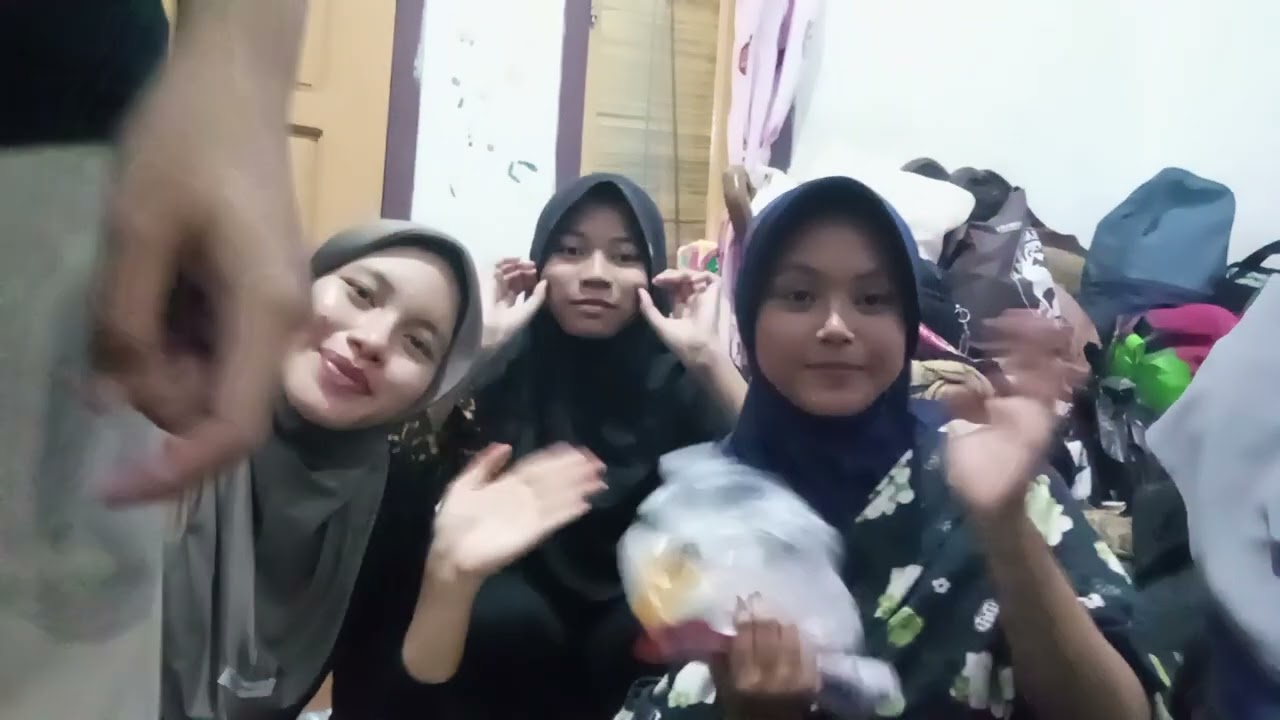 Nginep bareng' barengg