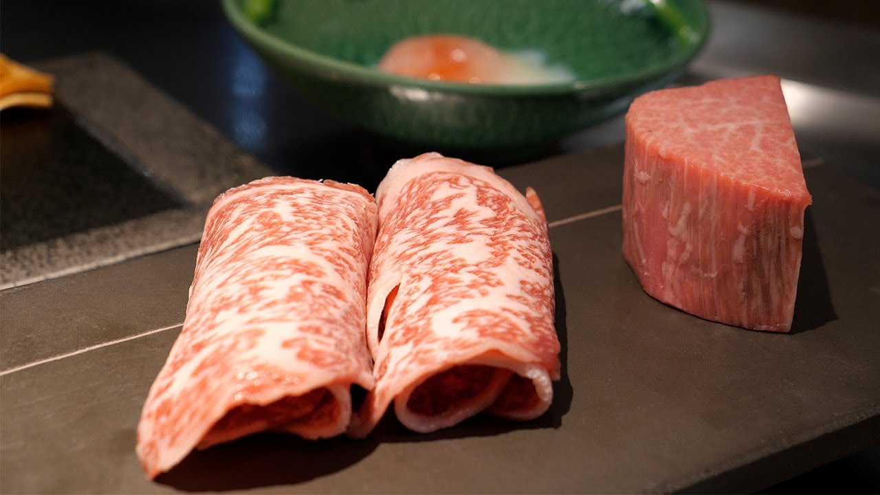 Теппаньяки с оливковой говядиной Wagyu премиум-класса в Осаке, Япония