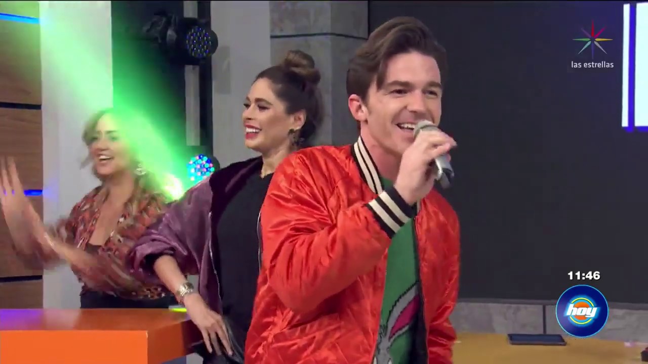 ►DRAKE BELL◄ en  Hoy   jugando con Galilea✔✔✔