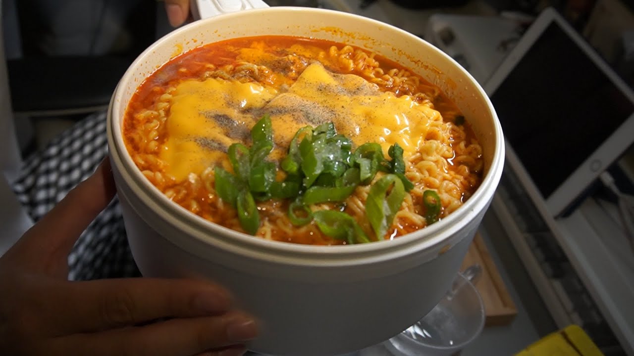 열라면 이렇게 한번 드셔 보세요 2배 맛있습니다! 후추 치즈 열라면 먹방!