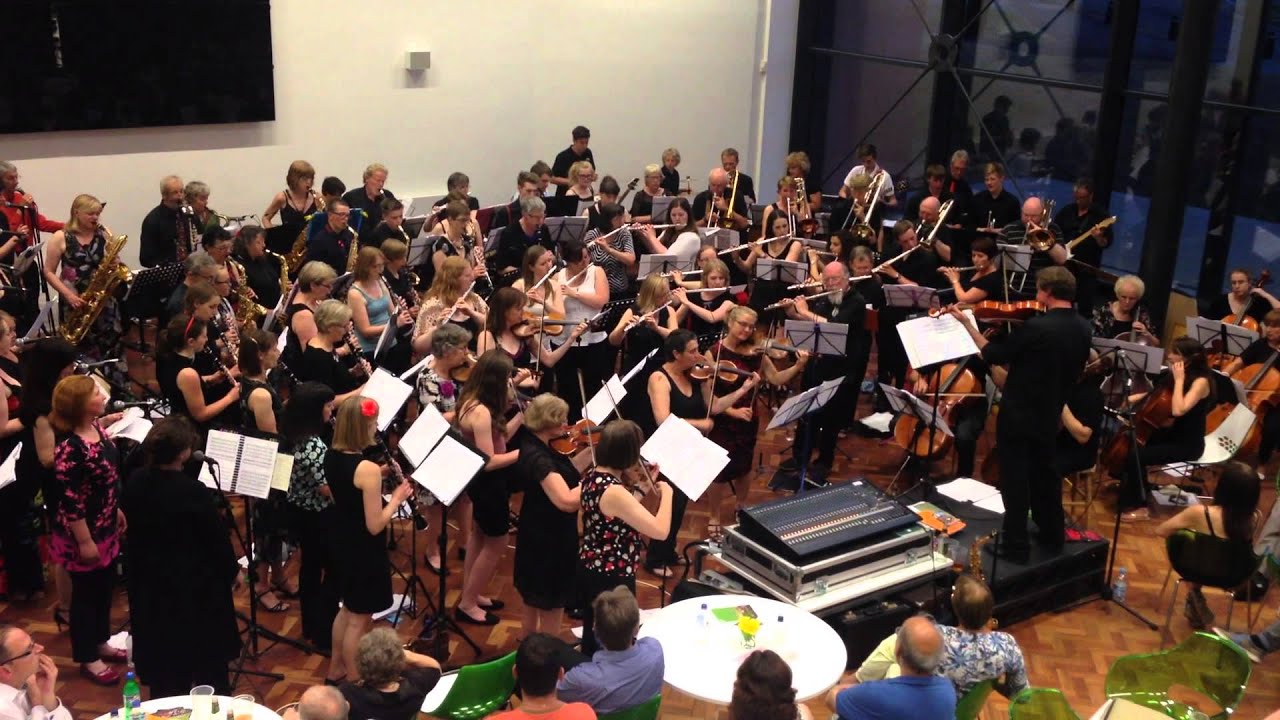 Hitchin Light Orchestra and Singers: Mr Blue Sky