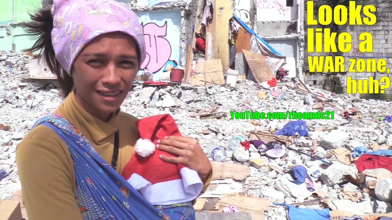 You Have to See This! Everybody Needs to See This! Filipino Badjao Muslims in Manila Philippines. PH