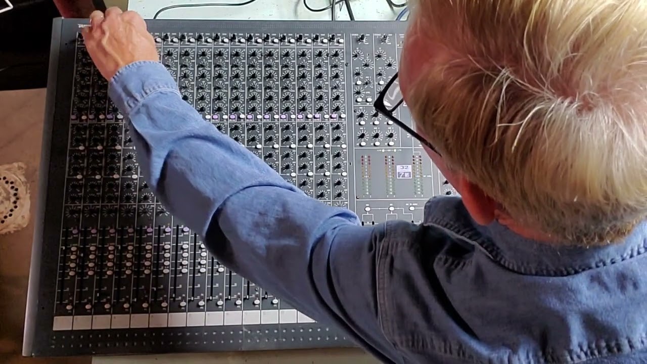Testing a Souncraft LX7 24 Channel Mixer