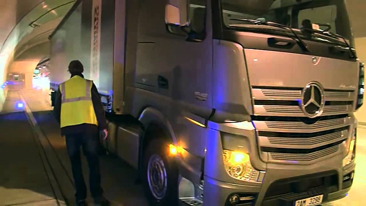 BESIP: Nákladní vozidlo TIR - porucha v tunelu