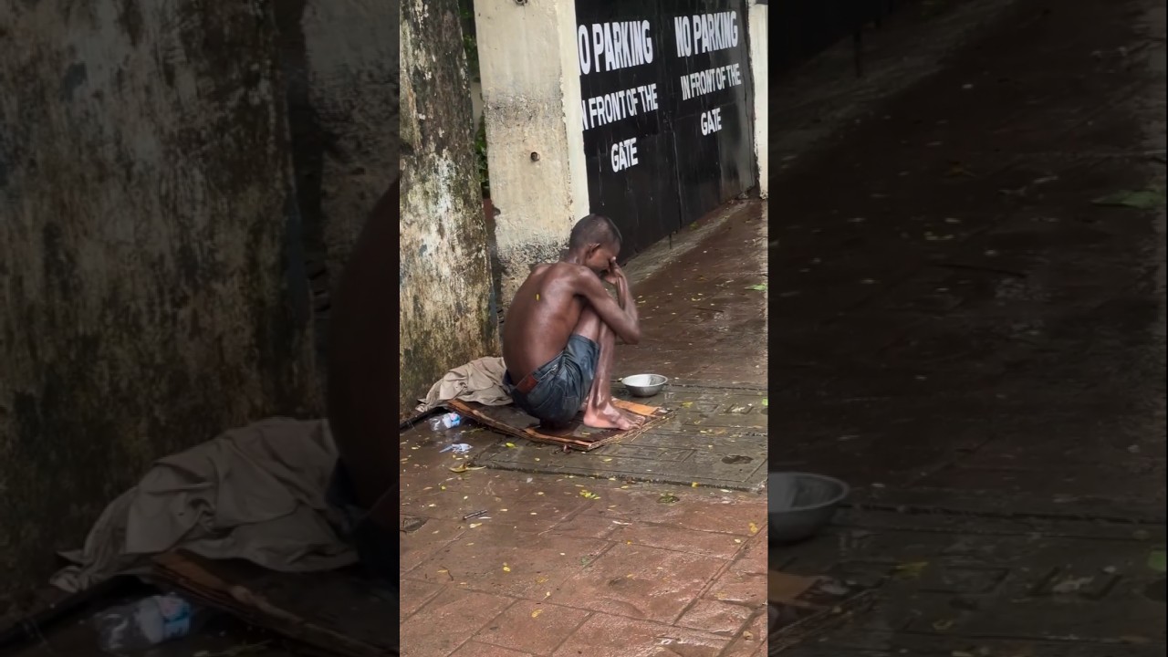 Homeless man in India - The other side of humanity #compassion #india #homeless