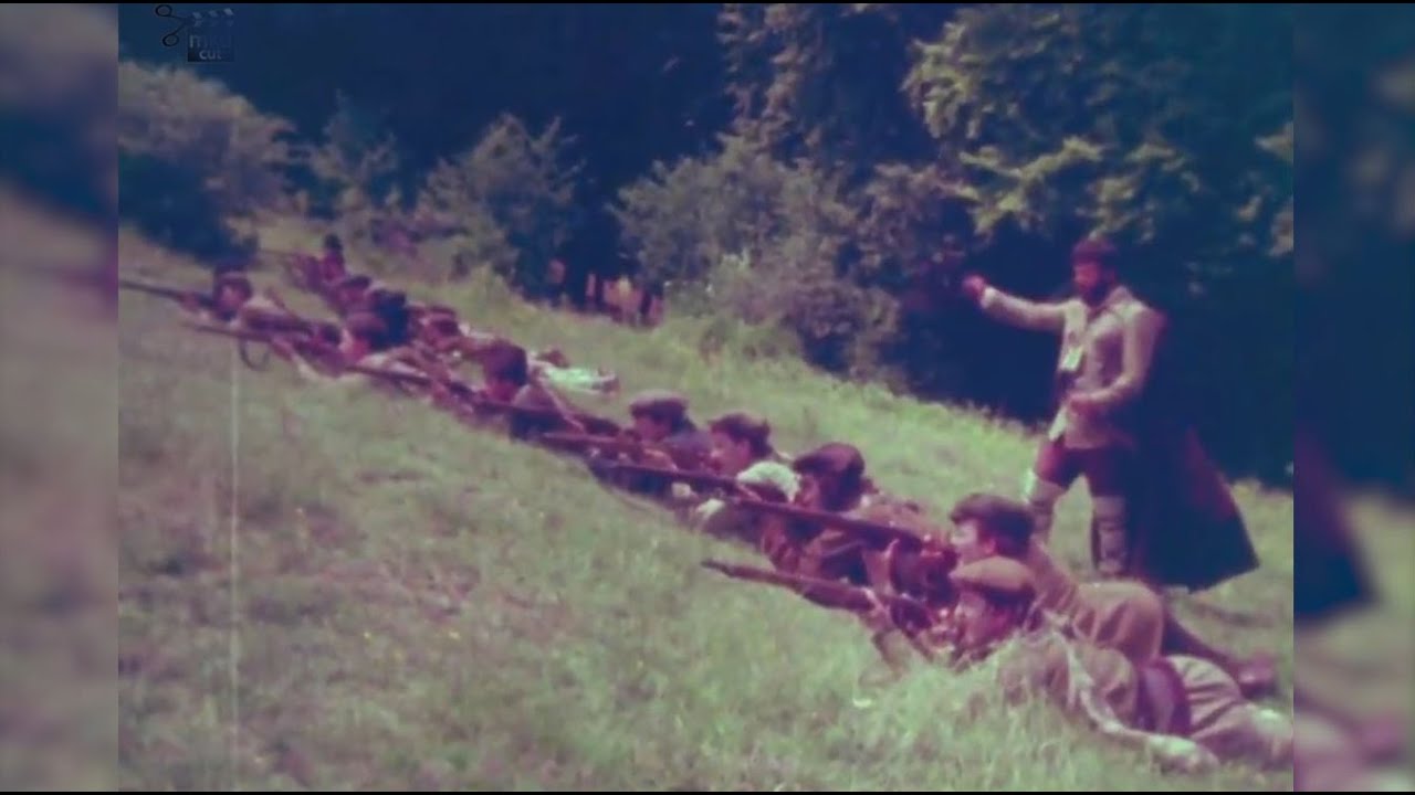 Излези, стара мајко / Izlezi, stara majko
