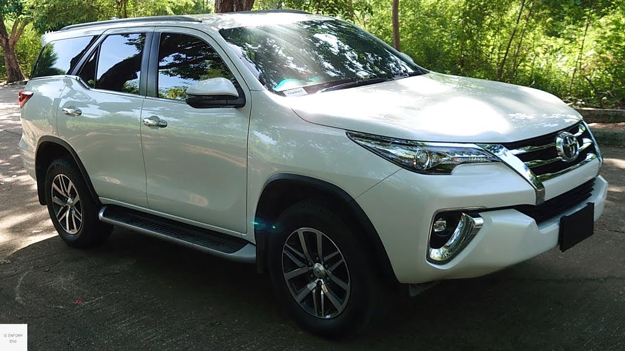2020 Toyota Fortuner 2.4 4X2 / Start-up, In-Depth Walkaround Exterior & Interior
