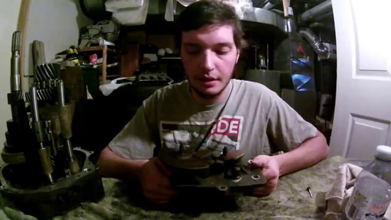 How a manual Transmission works in front wheel drive vehicle