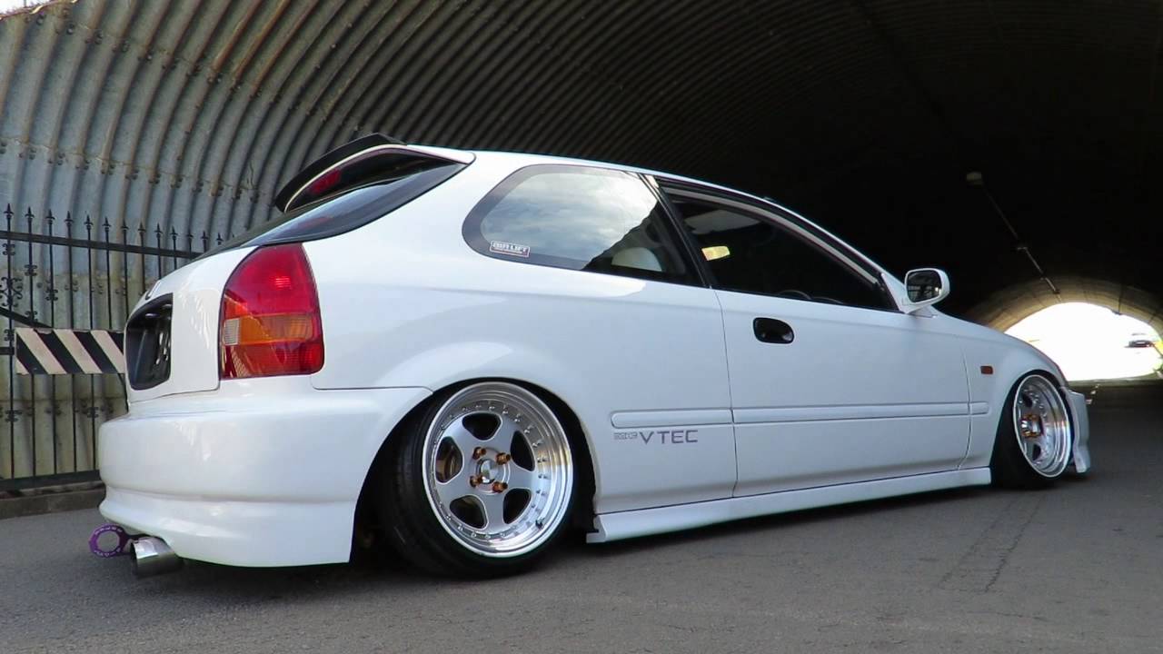 Chahile's Bagged Civic | Grounded Nation