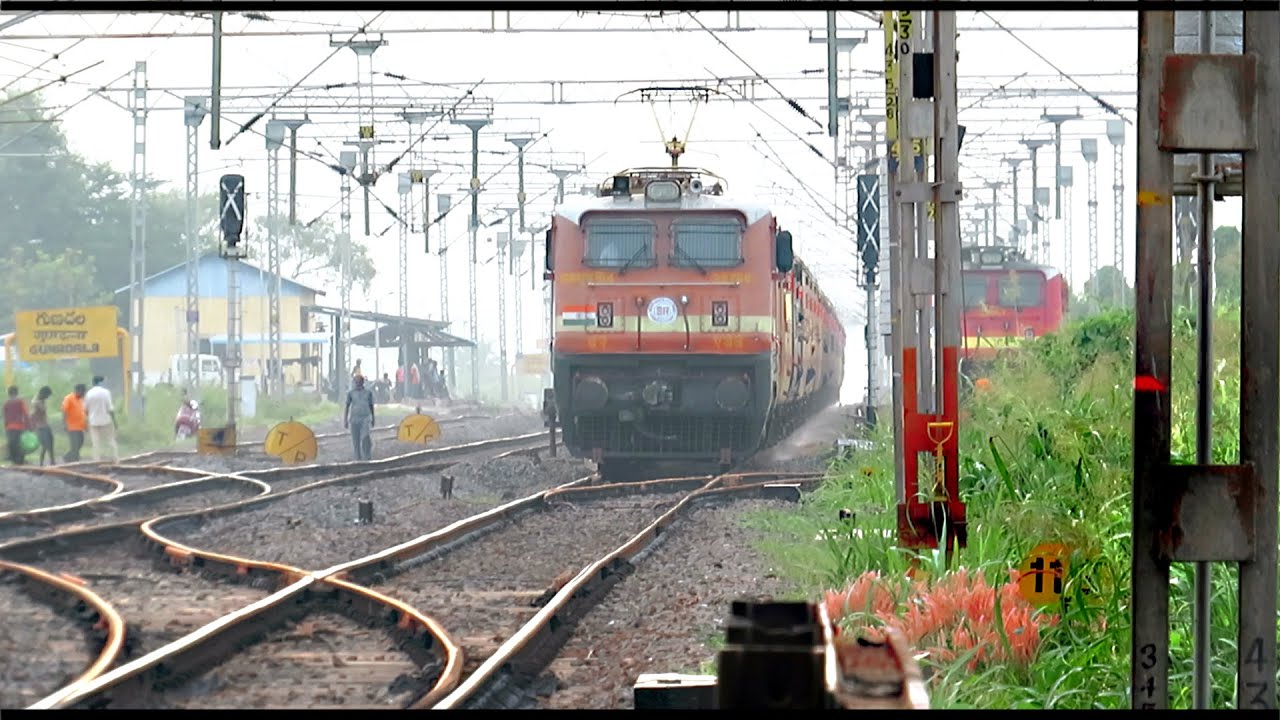 Dancing & Dust Raising Trains || AVK Trainzone