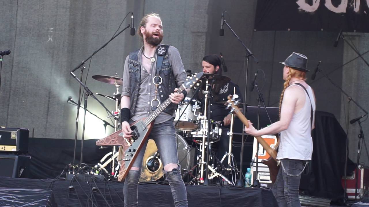 S&oacute;lstafir - Fjara (Live @ Artmania 2016)
