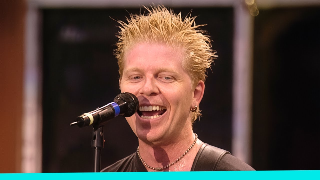 The Offspring - Pretty Fly (For A White Guy) | Live at Woodstock ’99