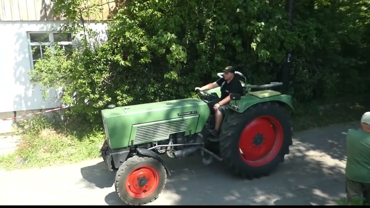 Remstalschleppertreffen 2025  Schlepper korso