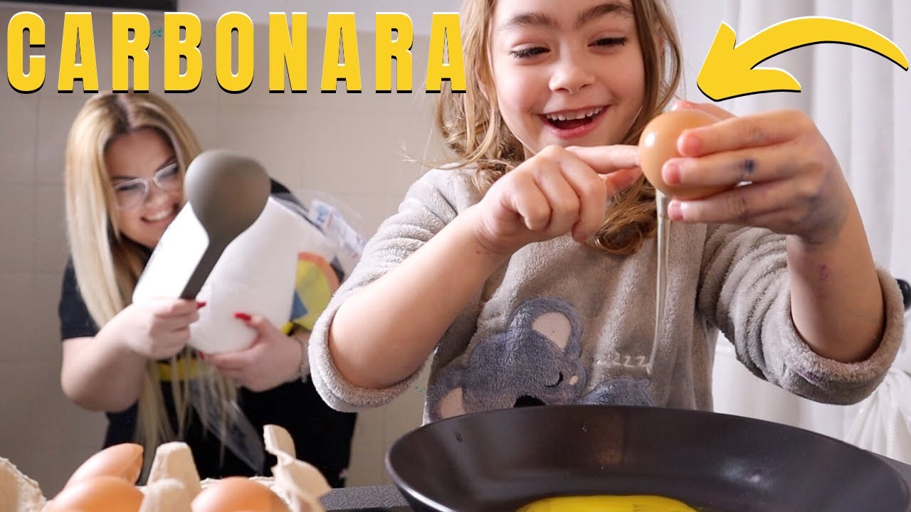 CHIARA E LARA IN CUCINA, CARBONARA ! / chiara paradisi