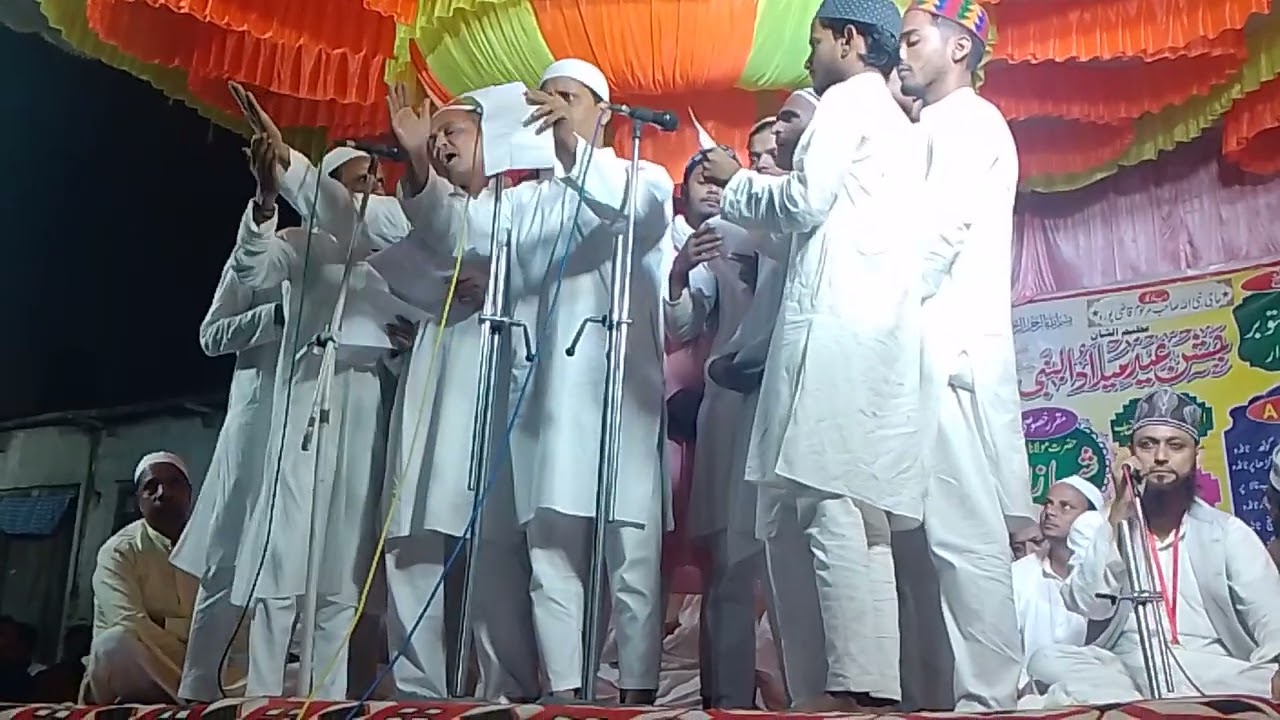 Har su hai saile Noor Madina hai Beech me Anjuman markaz islamiya Mubarakpur Tanda