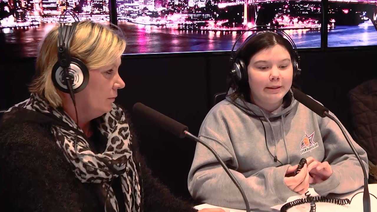 8-Years-Old Girl Feeds Homeless Man, Recieves UNEXPECTED Surprise!