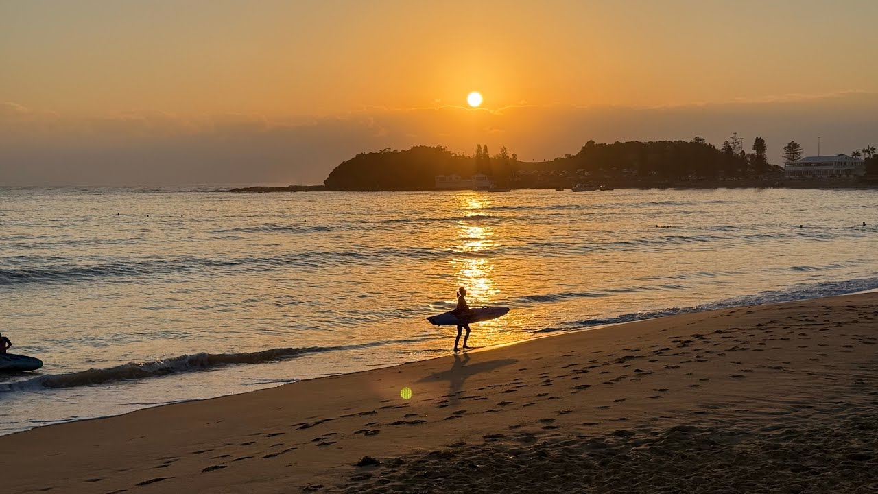 Wamberal Beach Surf Club paddlers morning session at Terrigal. Sunrise. 