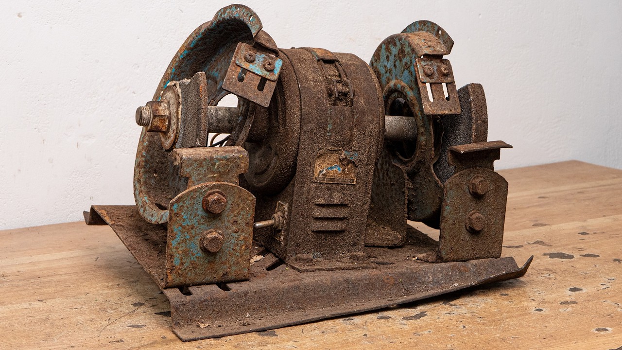 Full Restoration of a Rusty Bench Grinder