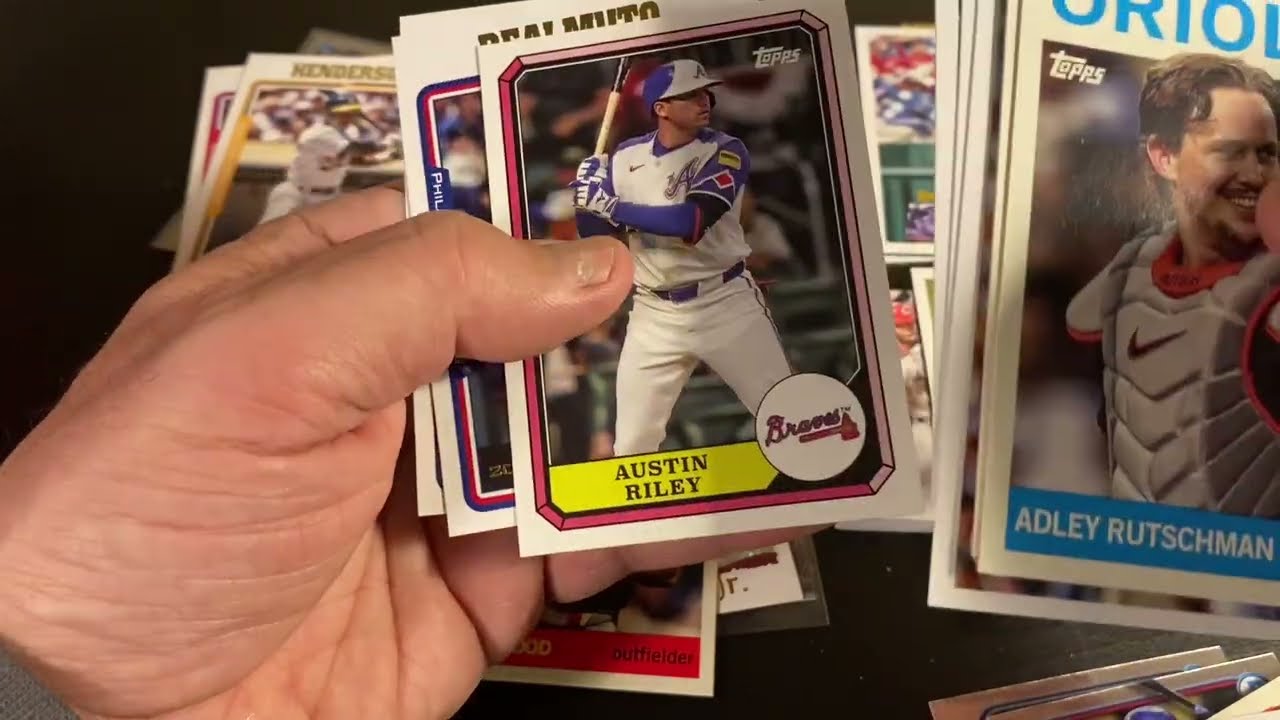 Opening: 2025 Topps  baseball Archives! Hedgehog 🦔 travels through time…to lecture me !?