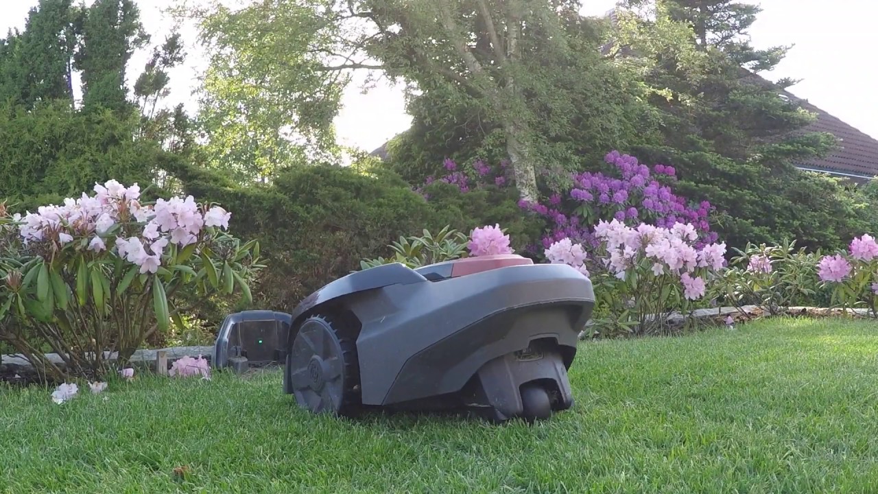 A Day In The Life: Husqvarna Automower 105