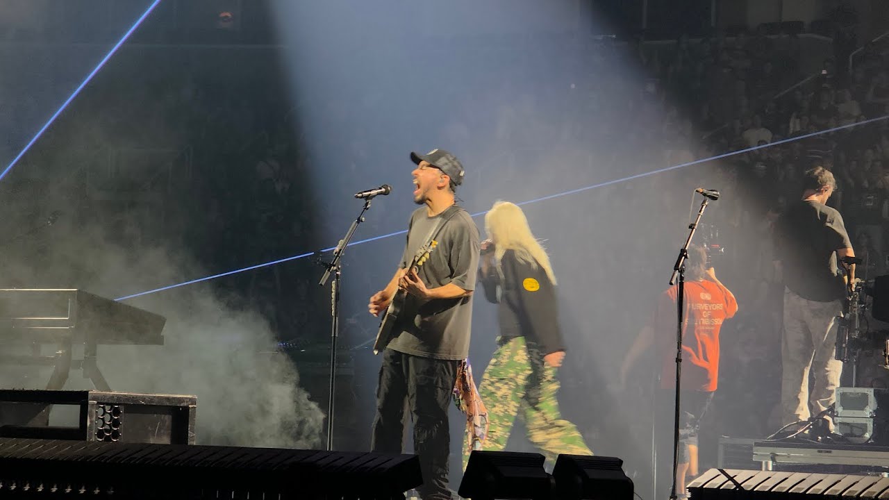 Linkin Park live at the SAP Center in San Jose, California - 9/15/2025 - From Zero World Tour