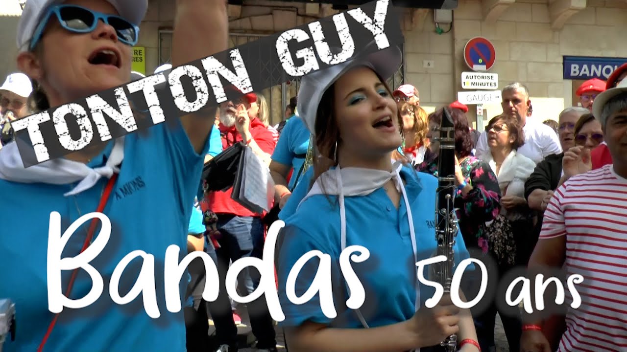 EMMENEZ-MOI par la banda de MIONS passage animation ambiance place du Lion d'or CONDOM 2023