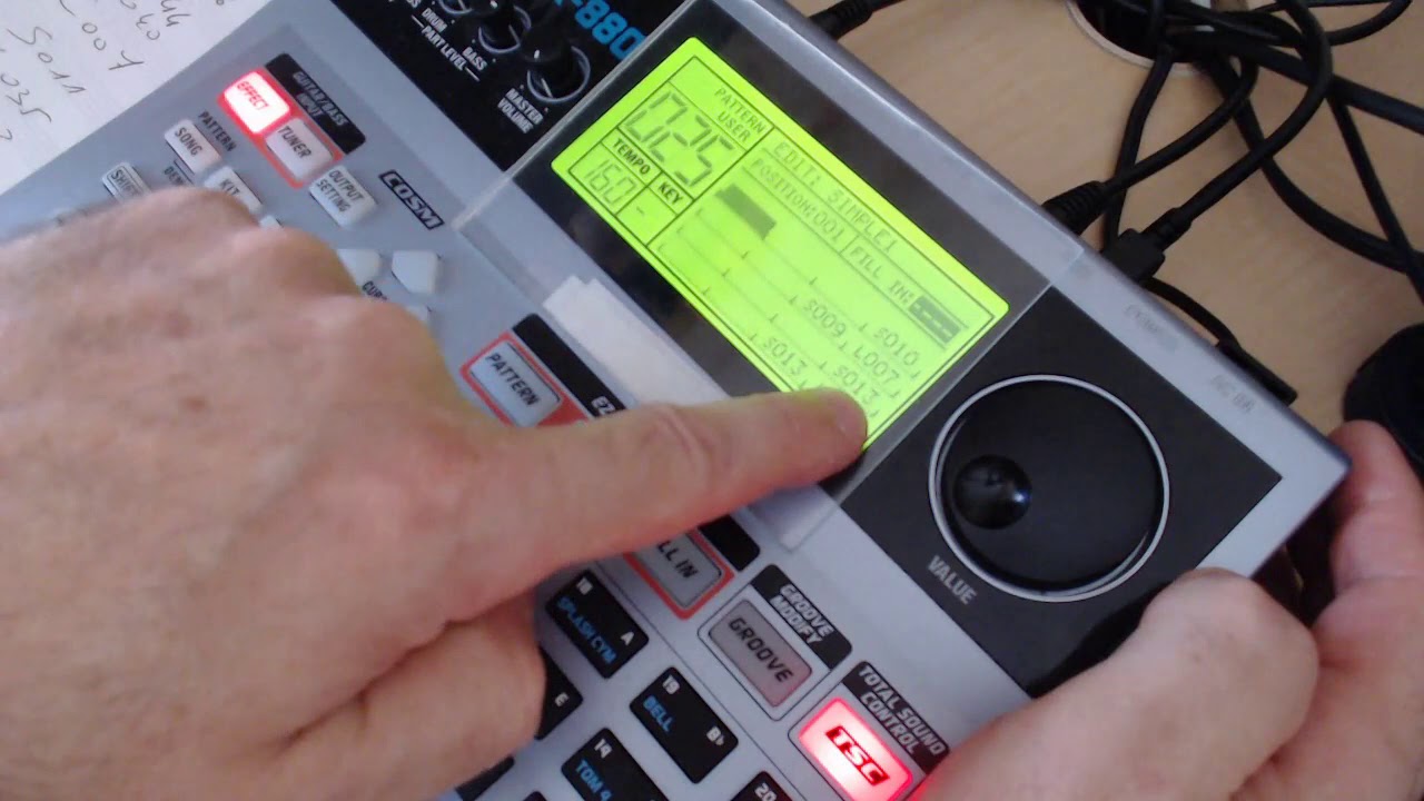 Ajouter/add fills Boss DR 880