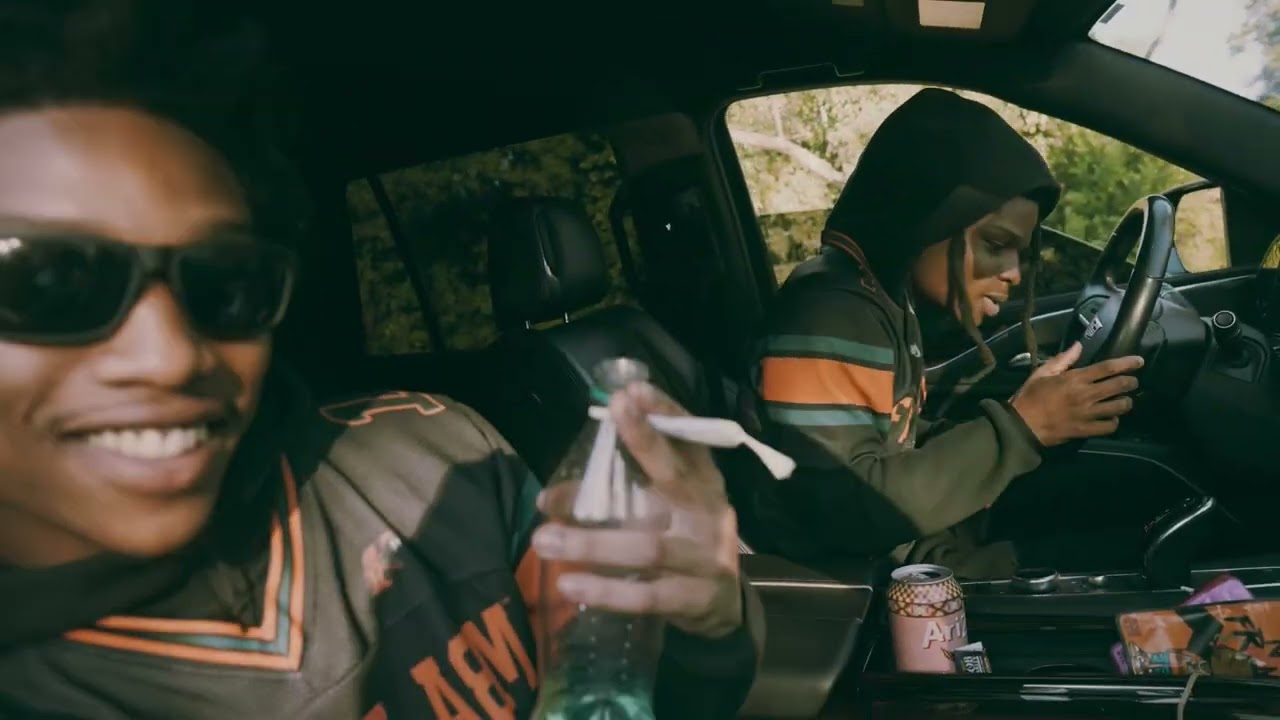 Swangin ​                                @GuwapMotions1 