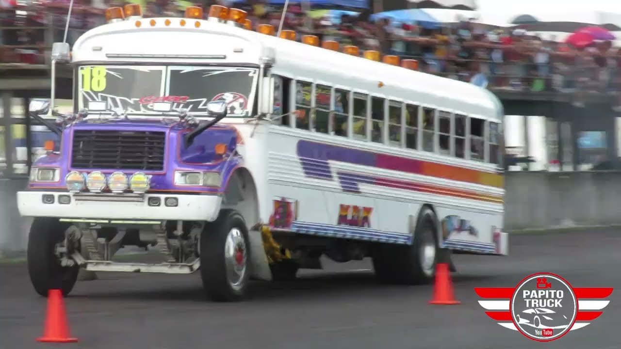 Carreras de Buses | 18 vs 39