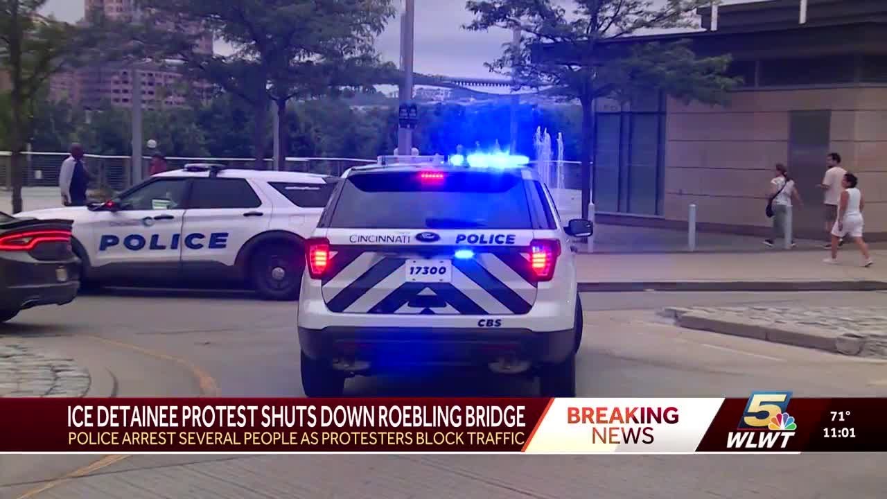Police: At least 13 arrested during protest for ICE detainee along Roebling Bridge