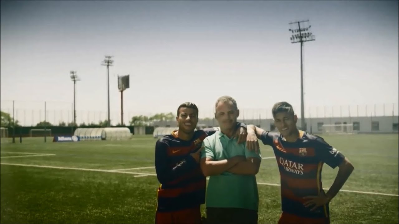 FC Barcelona Players - Bleeding Love