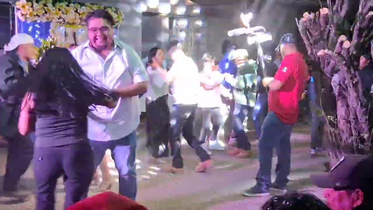 SONIDO RAYO ⚡️LATINO DE FERMIN PEREZ  CUMBIA BOY VAGANDO 