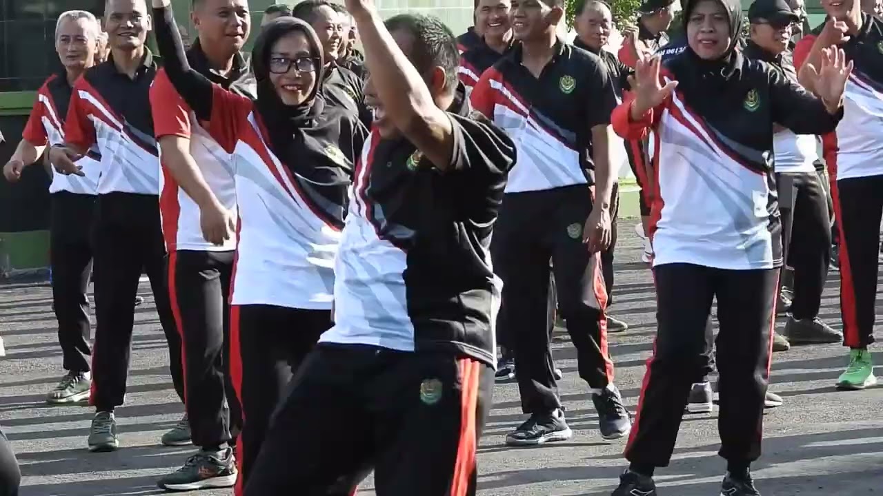 Tingkatkan Kebugaran Fisik, Kodim 0613/Ciamis Gelar Jumat Sehat