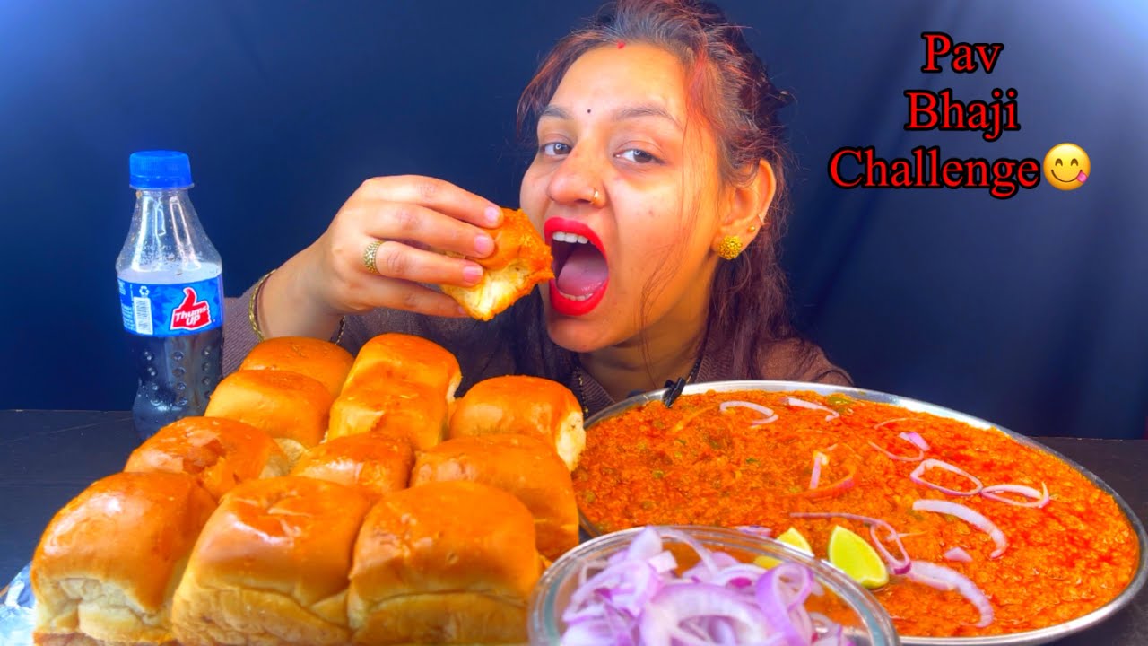 Eating😋Spicy Pav Bhaji With Colddrink ll Pav Bhaji Challenge ll Foodie Gd ll