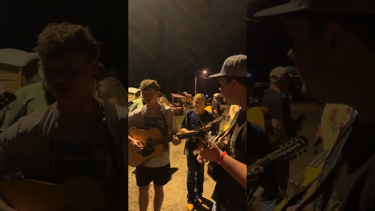 &ldquo;Pikeville Flood&rdquo; Pecan Grove street light jam at Winfield 2025