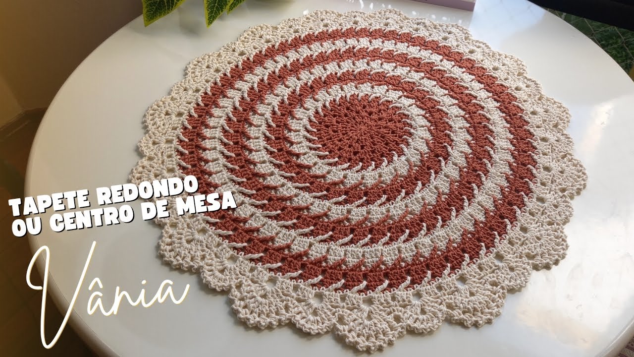 Tapete redondo ou centro de mesa Vânia em crochê