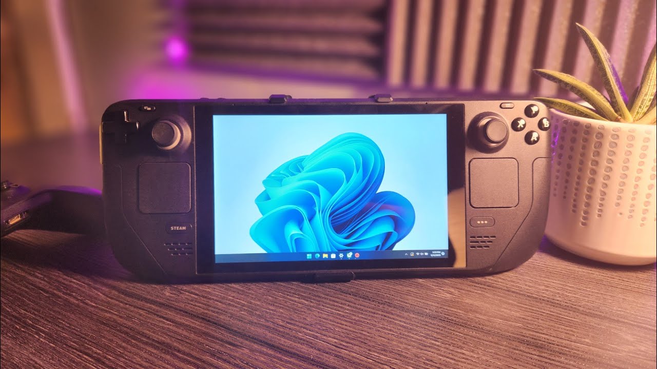 Tiny11 might be my perfect Steam Deck OS | Improved performance with stripped down Windows 11?