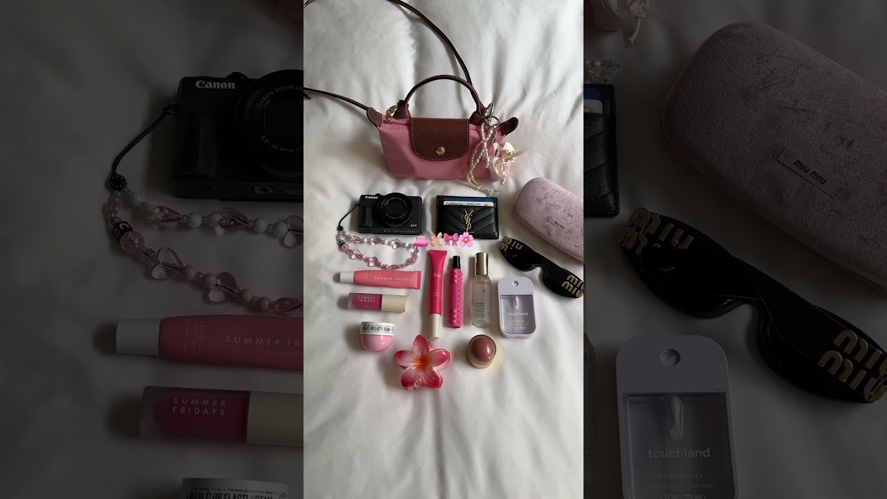 mini longchamps🎀🦋 #minilongchamp #longchamp #longchampbag #longchamps #whatsinmybag
