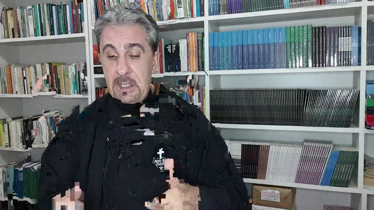 MISSA COM O BISPO: QUE MOMENTOS AUXILIÁ-LO