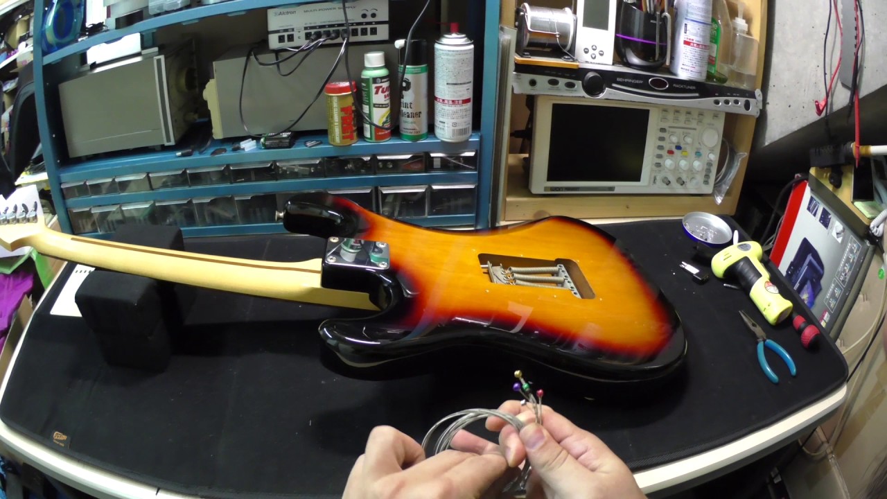 Guitar maintenance routine - Fender Japan Stratocaster